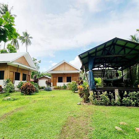 Bahandi Beach Lodge Mambajao Esterno foto