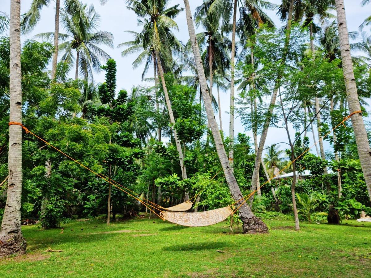 Bahandi Beach Lodge Mambajao Esterno foto